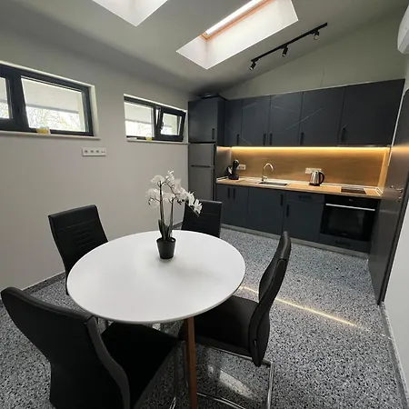 за гости крайморие парк Affittacamere *