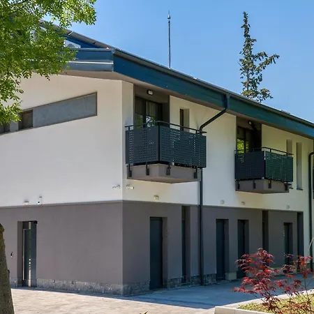 за гости крайморие парк Gasthof
